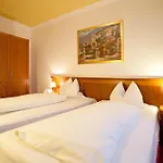 Hotel Mennicken 3*