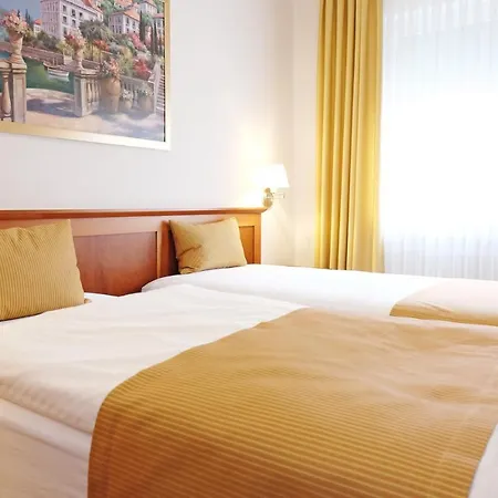 Mennicken 3* Würselen