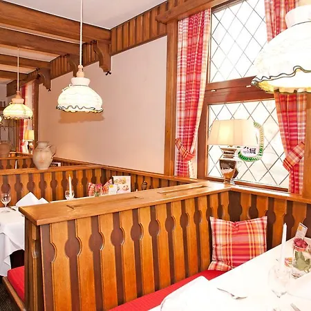 Mennicken Hotell Würselen