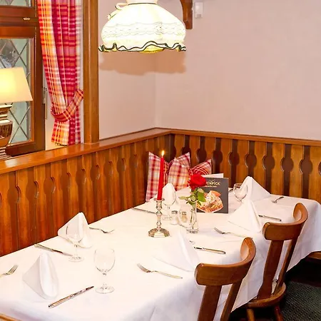 Mennicken Hotell