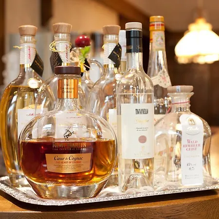 Mennicken 3* Würselen