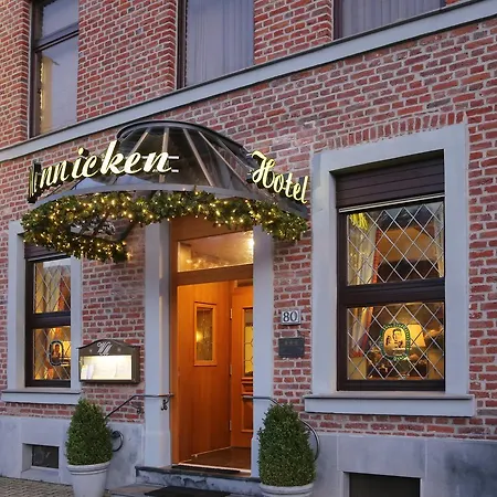 Hotell Mennicken 3*