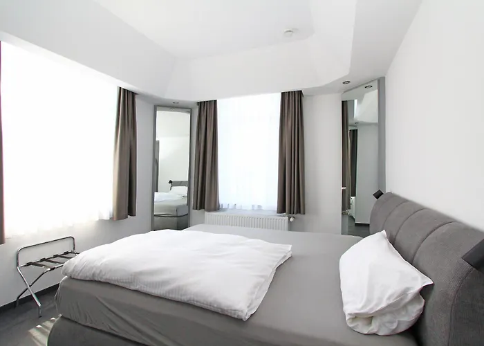 Mennicken 3* Würselen