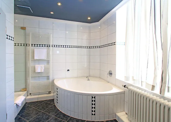 曼尼肯酒店 伍尔瑟伦